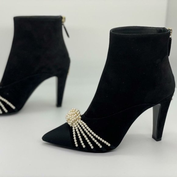 CHANEL 20A Suede Pearl Embellished CC Logo Heels Ankle Booties Boots - Picture 8 of 13